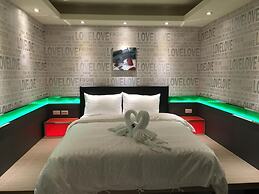 Kenting Starry Sky - Space Capsule