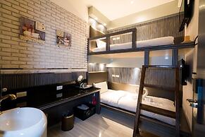 Kenting Starry Sky - Space Capsule