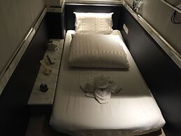 Kenting Starry Sky - Space Capsule