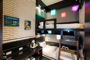 Kenting Starry Sky - Space Capsule