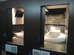 Kenting Starry Sky - Space Capsule