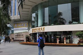 Nomo Service Apartment The Legend