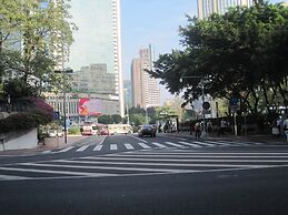 Nomo Service Apartment The Legend