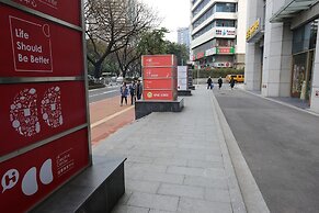 Nomo Service Apartment The Legend