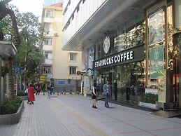 Nomo Service Apartment The Legend