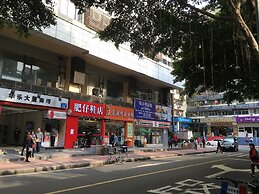 Nomo Service Apartment The Legend