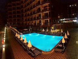 Grand Bayar Beach Hotel - All Inclusive