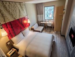 ibis Istanbul West