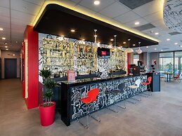 ibis Istanbul West