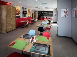 ibis Istanbul West