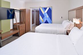 Holiday Inn Express & Suites Madison by IHG