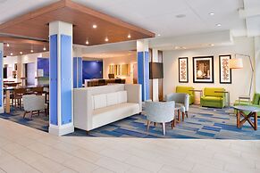 Holiday Inn Express & Suites Madison by IHG