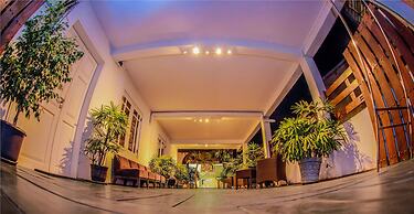 Blue Water Boutique Hotel