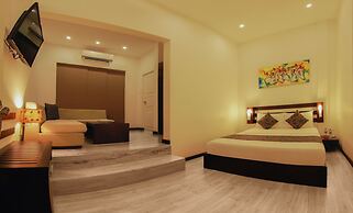 Blue Water Boutique Hotel