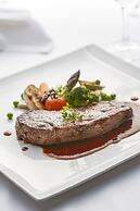 THE FACE Suites Hotel