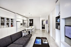 THE FACE Suites Hotel