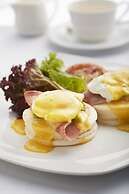 THE FACE Suites Hotel