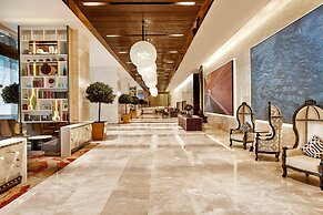 THE FACE Suites Hotel