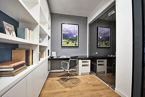 THE FACE Suites Hotel