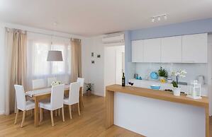 Apartments Villa Karmen