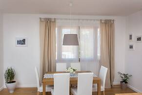 Apartments Villa Karmen