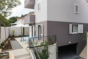 Apartments Villa Karmen