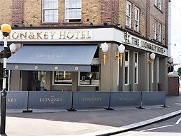 The Lion & Key Hotel