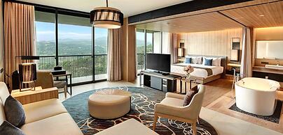 Royal Tulip Gunung Geulis Resort and Golf