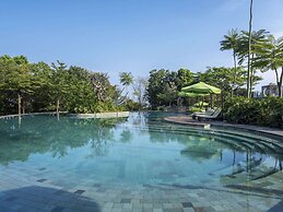 Royal Tulip Gunung Geulis Resort and Golf