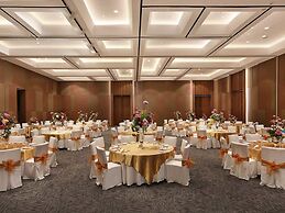 Royal Tulip Gunung Geulis Resort and Golf