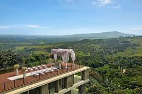 Royal Tulip Gunung Geulis Resort and Golf