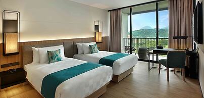 Royal Tulip Gunung Geulis Resort and Golf
