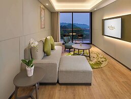 Royal Tulip Gunung Geulis Resort and Golf