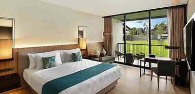 Royal Tulip Gunung Geulis Resort and Golf