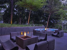 Royal Tulip Gunung Geulis Resort and Golf