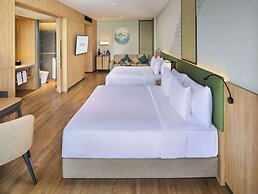 Royal Tulip Gunung Geulis Resort and Golf