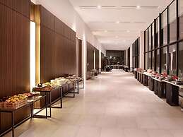 Royal Tulip Gunung Geulis Resort and Golf