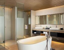 Royal Tulip Gunung Geulis Resort and Golf