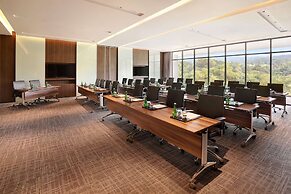 Royal Tulip Gunung Geulis Resort and Golf