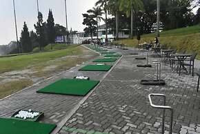 Royal Tulip Gunung Geulis Resort and Golf