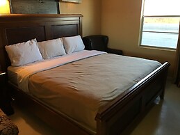 Reddy Inn and Suites