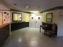 Reddy Inn and Suites