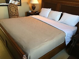 Reddy Inn and Suites