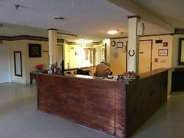 Reddy Inn and Suites