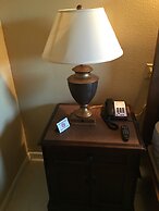 Reddy Inn and Suites