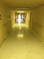 Reddy Inn and Suites