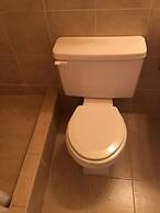 Reddy Inn and Suites