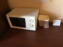 Reddy Inn and Suites