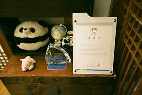 Bukchonmaru Hanok Guesthouse