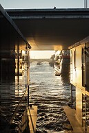 Off Paris Seine